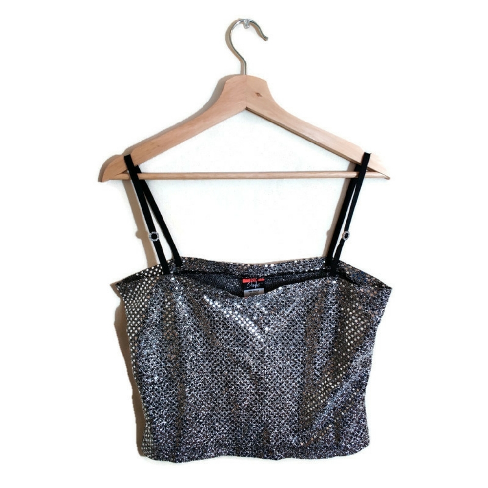 SIMPLE STYLE Black & Silver Strap Sequins Flashy/Shinny Crop Top Shirt One Size